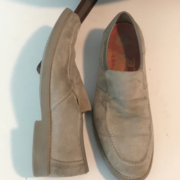 HUSH PUPPIES Men's Grey Suede Reminisce Penny Loafer Style Size US 8.5 GUC - Picture 1 of 16